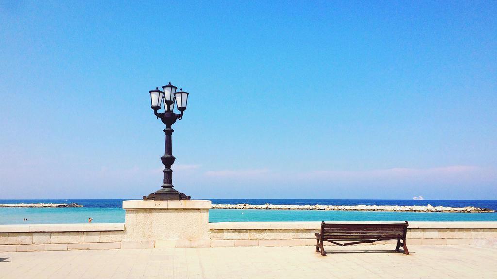 Manzoni House Appartement Bari Buitenkant foto
