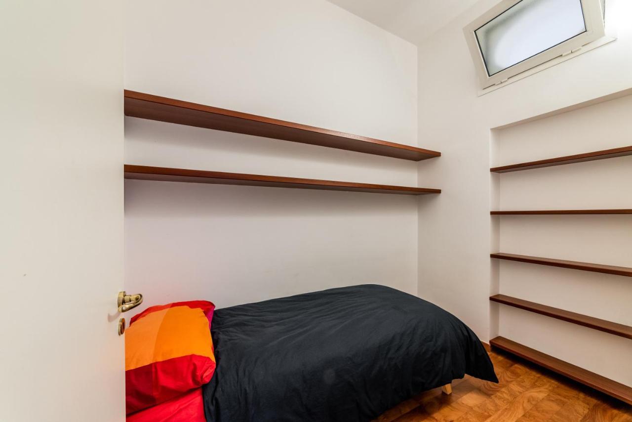 Manzoni House Appartement Bari Buitenkant foto